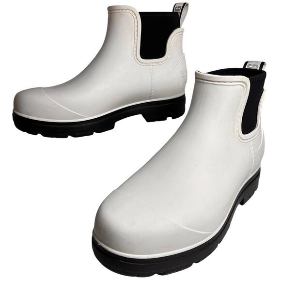 UGG Women's Droplet White Chelsea Boot US 7 Waterproof Rain Ankle Boots Snow EC - Picture 1 of 10
